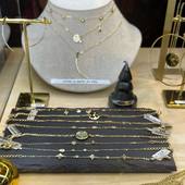 Collection précieuse @zagbijoux 🎁 pour ce 🎄  découvrir à la boutique #draguignan #bijoux